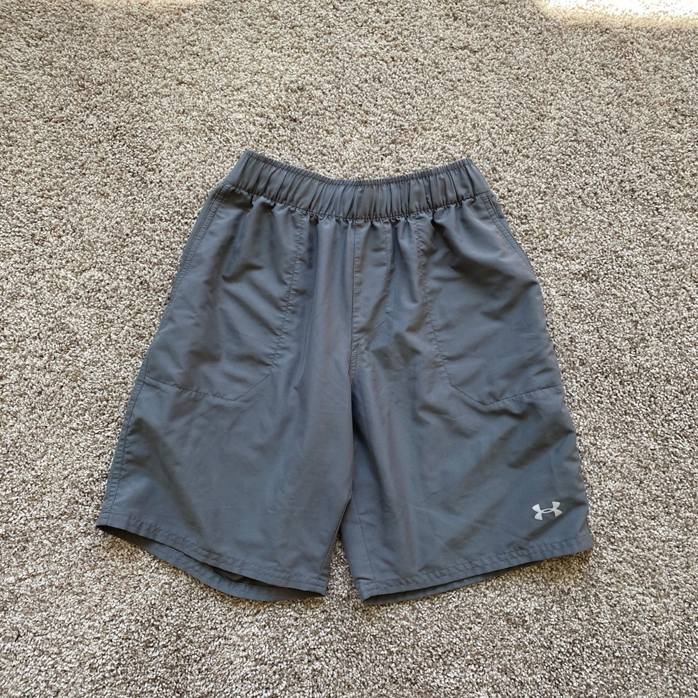 Gray Under Armour shorts with pockets